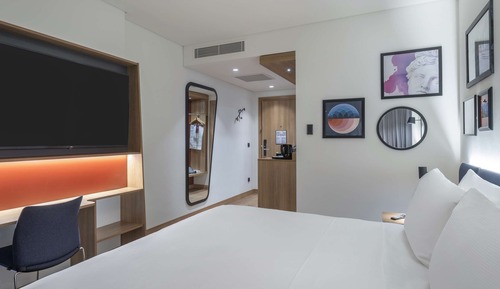 Chambre Supérieure, 1 très grand lit