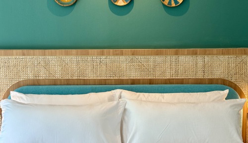 Chambre Supérieure, 1 très grand lit, vue piscine