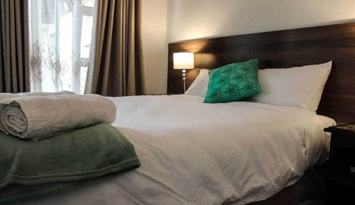 Chambre Supérieure Double ou avec lits jumeaux