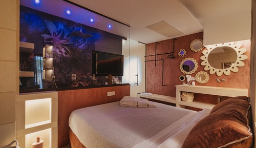 Studio Luxe
