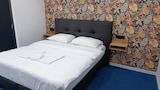 Basic Room, 1 Queen Bed, Ground Floor