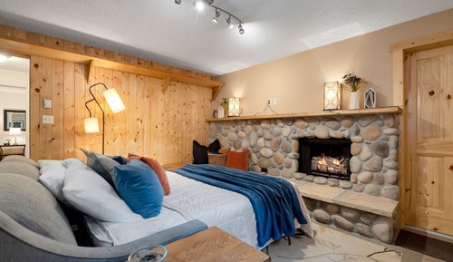 Maison, plusieurs lits, patio, vue montagne (2625 Hanover Drive)