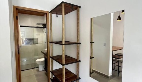 Loft Supérieur, réfrigérateur et four à micro-ondes, vue mer