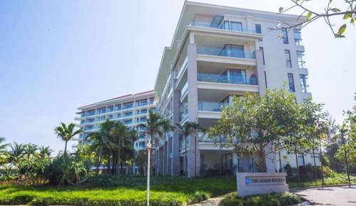 Chambre Standard, 1 grand lit, cuisine, en bord de piscine