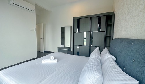 Appartement Confort, 2 chambres, accès piscine, vue ville