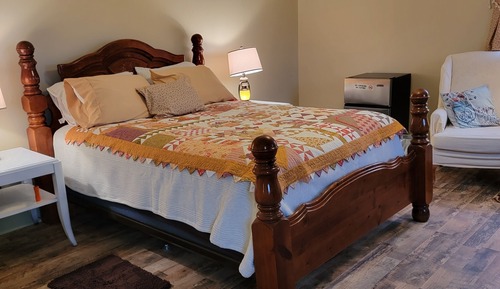 Crescent Moon Room