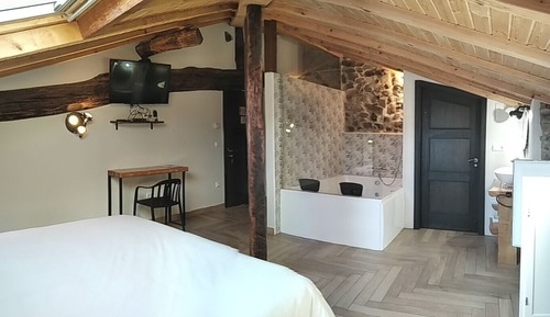 Chambre Romantique, 1 très grand lit