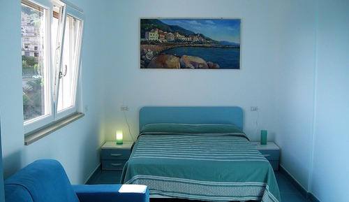 Studio Panoramique, 1 lit double, vue partielle sur la mer