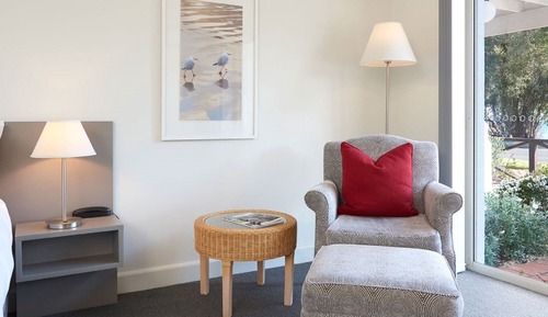 Chambre Luxe, 1 grand lit, baignoire à jets