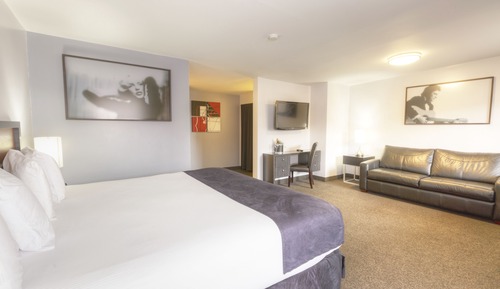 Chambre Premium, 1 très grand lit et 1 canapé-lit