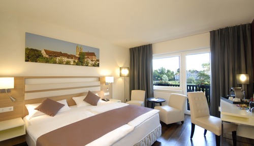 Chambre Double, balcon, vue fleuve