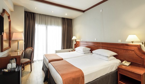 Chambre Standard, 2 lits une place, baignoire accessible aux personnes à mobilité réduite, fumeurs