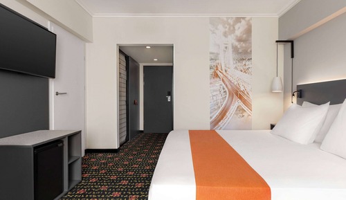 Chambre Confort, accessible aux personnes à mobilité réduite