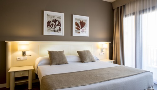 Suite Junior (2 adults + 2 children)
