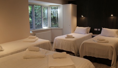 Suite, salle de bains attenante