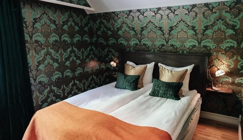 Chambre, dans les dépendances