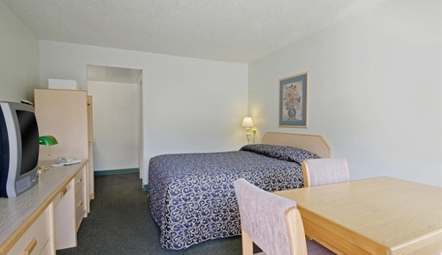 Chambre, 1 grand lit, fumeurs