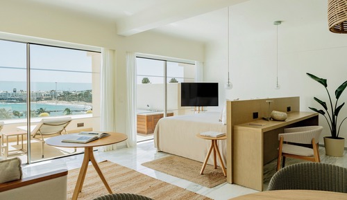 The Reserve Junior Suite Ocean Front Jacuzzi