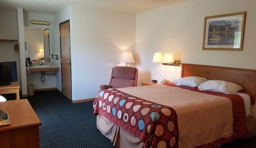 Chambre, 1 grand lit, non-fumeurs, réfrigérateur (Upgraded)