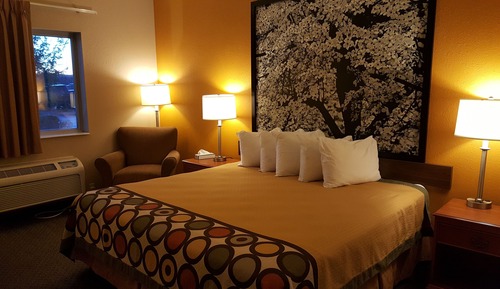 Chambre Standard, 1 très grand lit