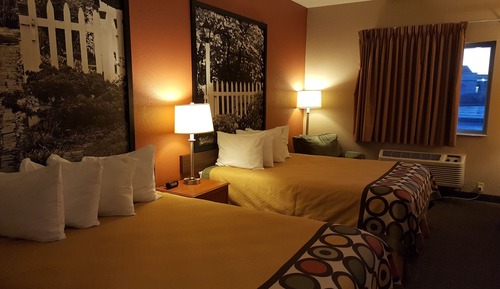 Chambre Standard, 2 grands lits
