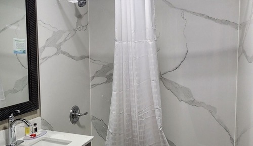 Chambre Standard, 1 très grand lit, non-fumeurs