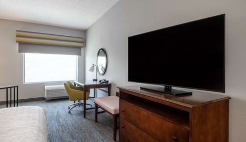 Chambre, 1 très grand lit, accessible aux personnes à mobilité réduite, non-fumeurs