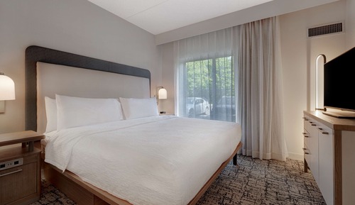 Suite, 1 très grand lit, accessible aux personnes à mobilité réduite, non-fumeurs (Hearing)