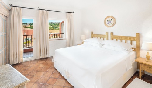 Chambre Premium, 1 très grand lit, terrasse (Poolside)