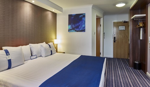 Chambre, 1 lit double, accessible aux personnes à mobilité réduite