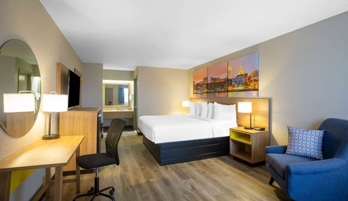Chambre Standard, 1 très grand lit, fumeurs