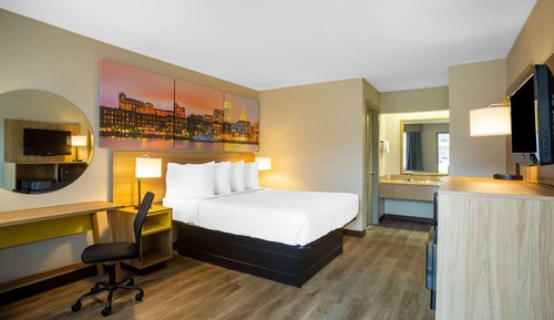 Chambre, 1 grand lit, fumeurs