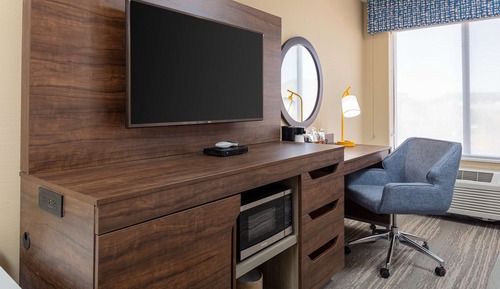 Chambre, 1 très grand lit, accessible aux personnes à mobilité réduite, non-fumeurs