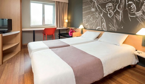 Chambre, 3 lits une place