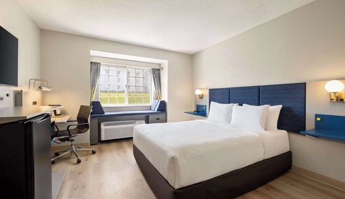 Chambre Standard, 1 grand lit, accessible aux personnes à mobilité réduite
