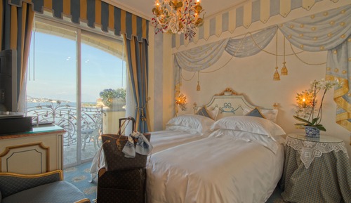 Chambre Deluxe Double ou avec lits jumeaux, vue lac (Isole Borromee)