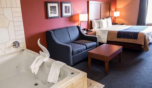 Suite, 1 très grand lit et 1 canapé-lit, non-fumeurs