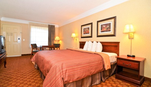Chambre Standard, 1 très grand lit, accessible aux personnes à mobilité réduite, baignoire