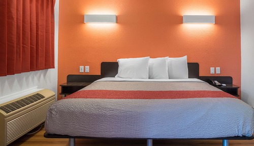 Chambre Standard, 1 très grand lit, accessible aux personnes à mobilité réduite, non-fumeurs