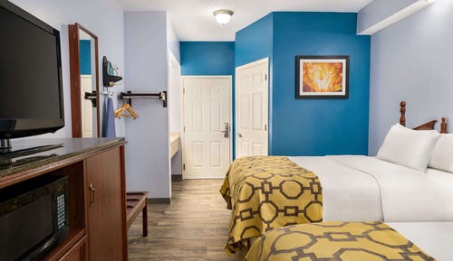 Chambre, 2 lits doubles, accessible aux personnes à mobilité réduite, non-fumeurs