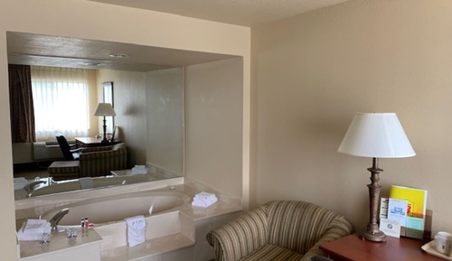Suite, 1 très grand lit, non-fumeurs (1 Bedroom)