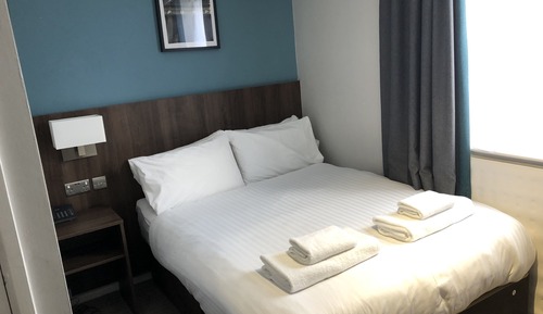 Chambre Standard, 1 lit double, non-fumeurs (Small Room)