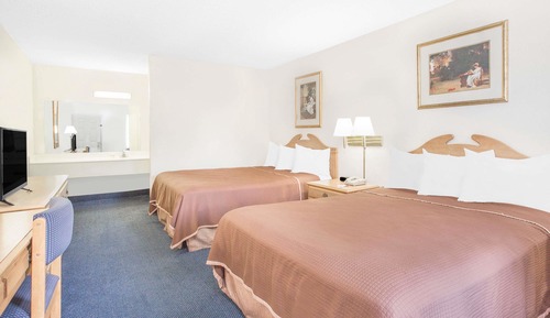 Chambre, 2 grands lits, fumeurs