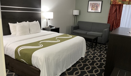 Suite, 1 très grand lit et 1 canapé-lit, non-fumeurs