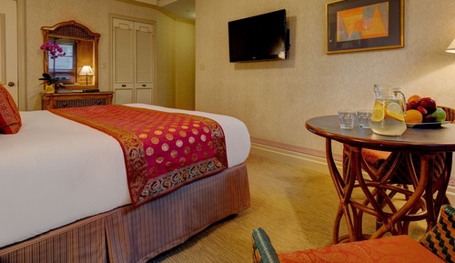Chambre Simple Premium, 1 très grand lit, accessible aux personnes à mobilité réduite