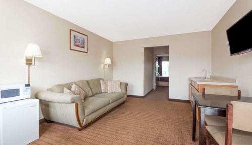 Suite, 1 très grand lit, non-fumeurs (One Bedroom)