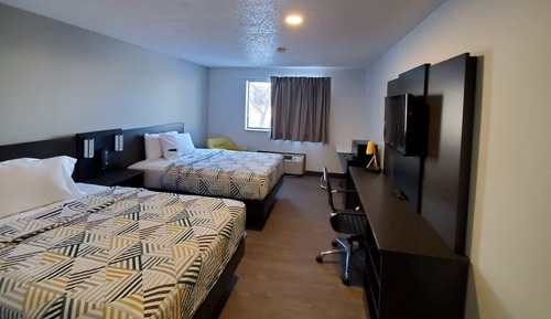 Chambre Deluxe, 2 lits doubles, non-fumeurs, réfrigérateur et four à micro-ondes