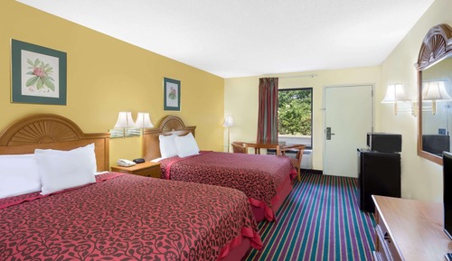 Chambre, 1 lit double, coin cuisine