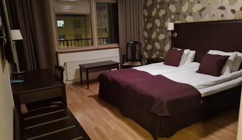 Chambre Standard, 2 lits une place, non-fumeurs (with Sofabed)