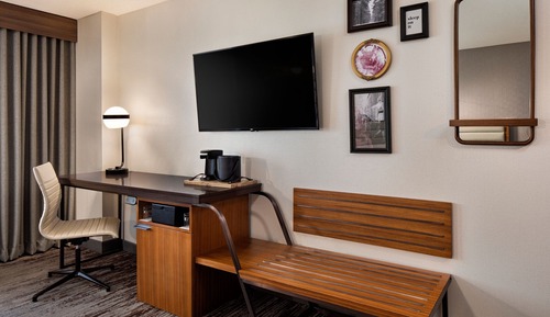 Chambre, 1 très grand lit (Mobility/Hearing Accessible, Tub)